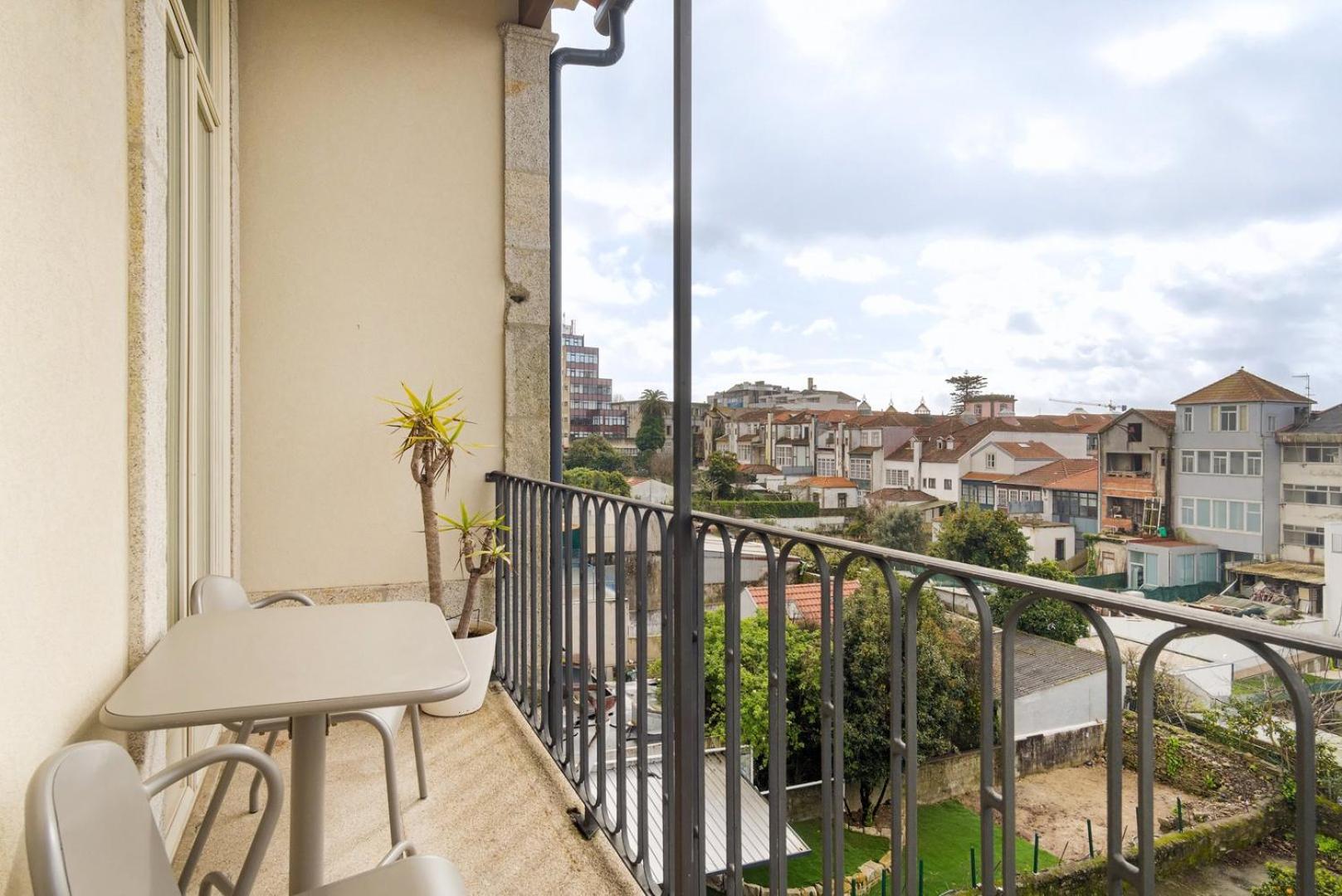 Guestready - Urban Oasis With Private Balcony Leilighet Porto Eksteriør bilde